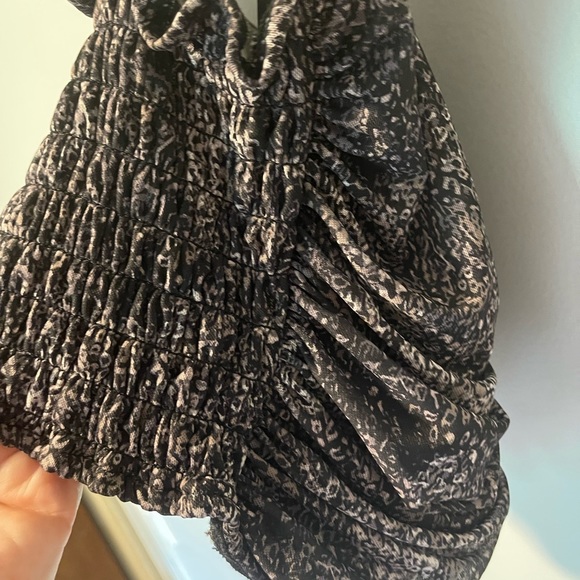 NWOT Open Edit Ruched Silky Crop Top - Picture 3 of 4